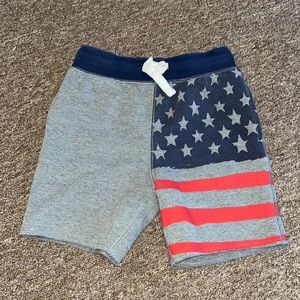 LAST CHANCE! Oshkosh Flag Shorts 4T